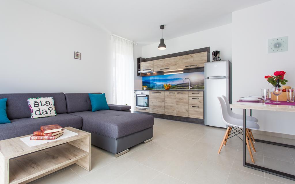 Apartments Viktorija Башка Экстерьер фото